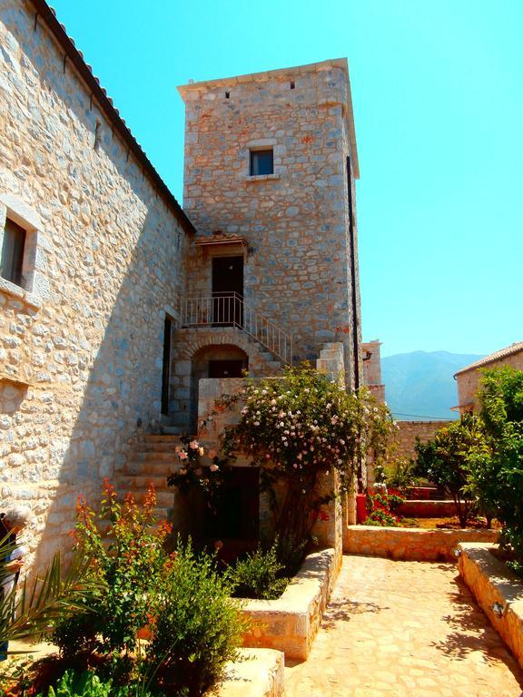 Отель Pirgoi Edem Pyrgos Dirou Экстерьер фото