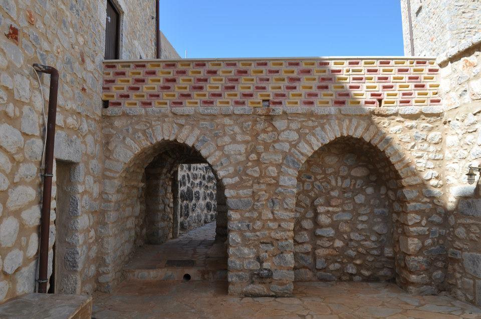 Отель Pirgoi Edem Pyrgos Dirou Экстерьер фото